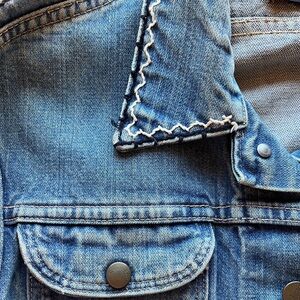 Vintage Embroidered Wrangler Denim Jacket